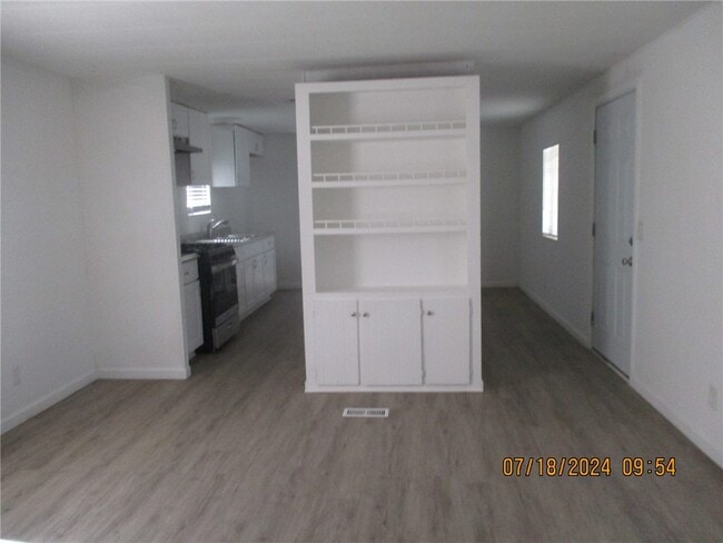 Foto del edificio - 1585 Vereda Ln