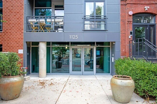 Foto del edificio - 1125 11th St NW