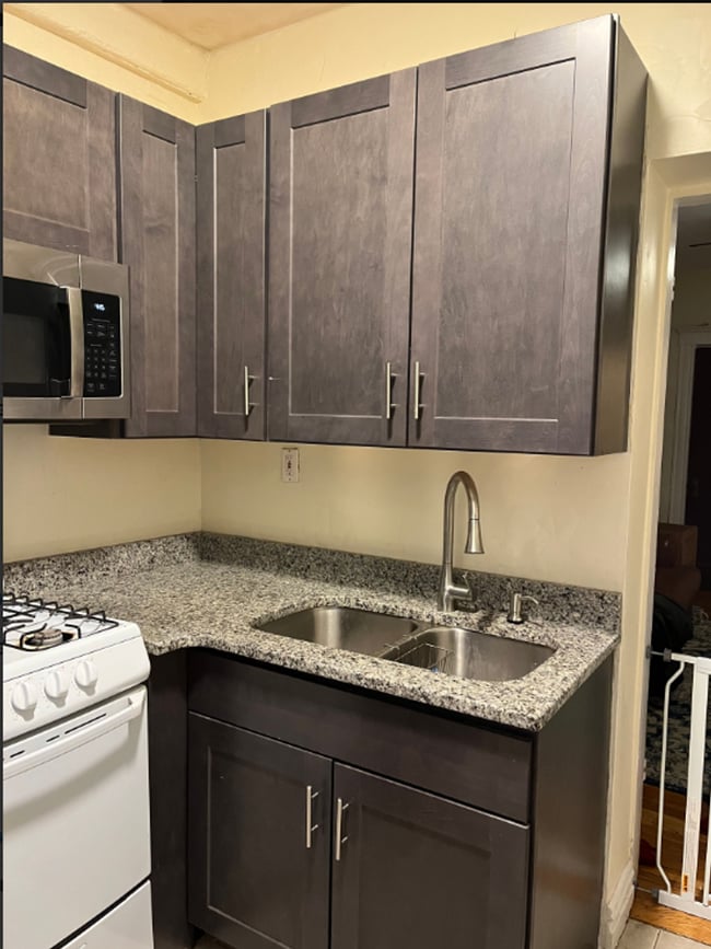 Great 2 Bed in Allston for September 1, 2026 - Great 2 Bed in Allston for September 1, 2026 House