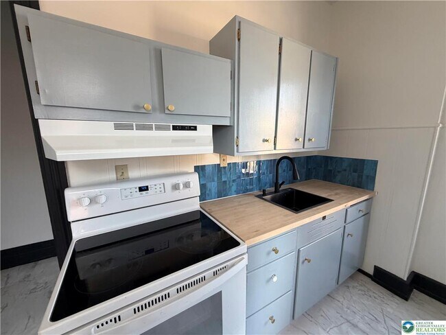 Foto del edificio - 146 W Broad St