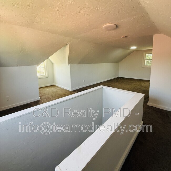 Foto del edificio - 19609 Cherokee Ave
