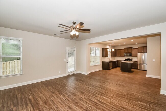 Building Photo - 279 Faron Dr
