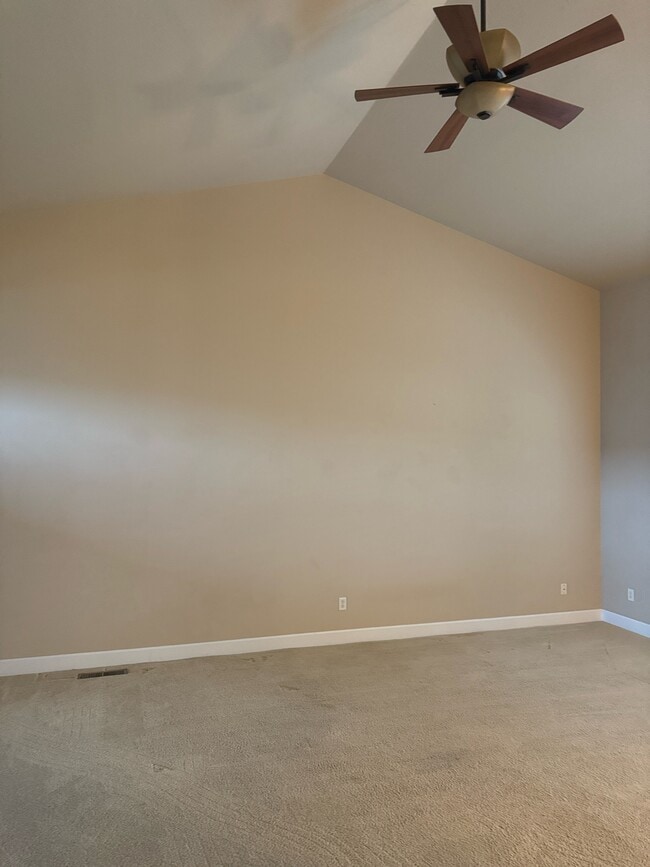 Foto del edificio - 150 Skyhawk Dr