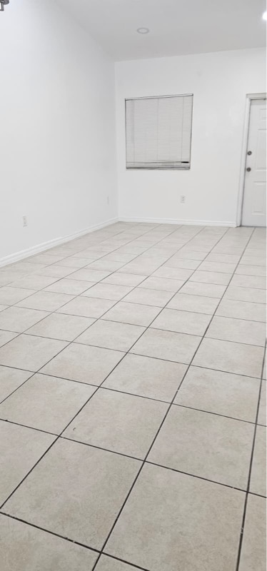 Foto del edificio - 1270 SE 27th St