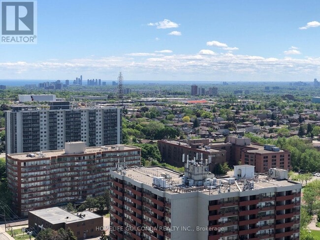 Photo du bâtiment - 830-2830 Lawrence Ave W