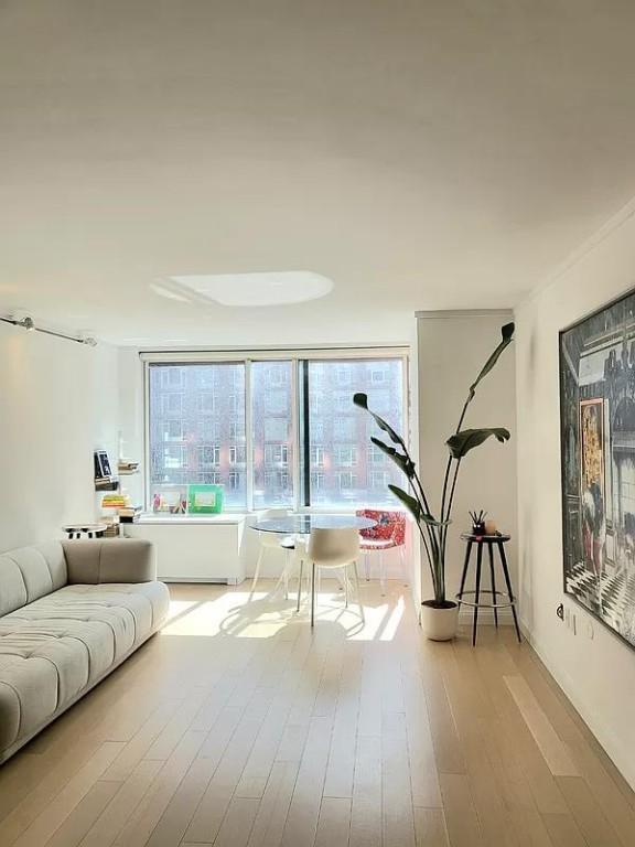 Primary Photo - 2 bedroom in New York NY 10282