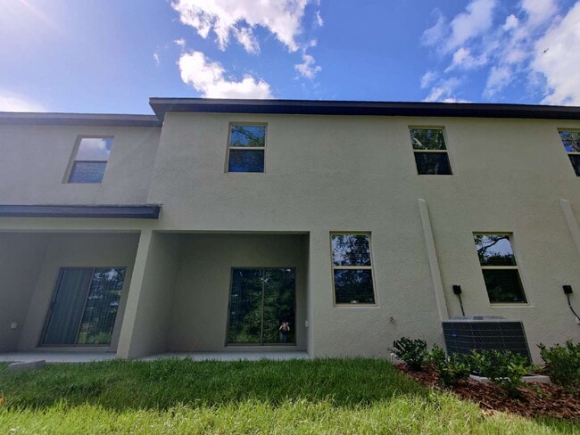 Foto del edificio - 23244 Willow Glen Way