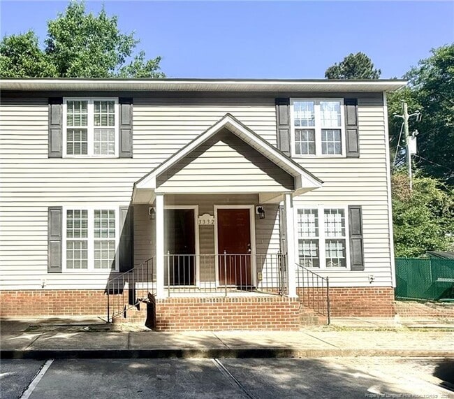 Building Photo - 3332 Kenmont Ln