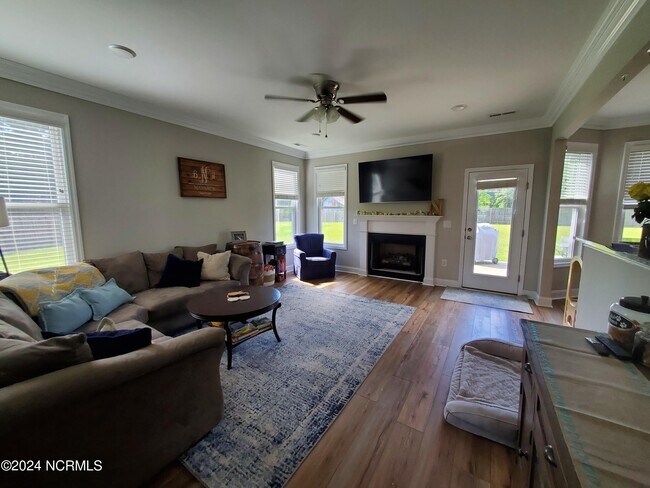 Building Photo - 106 Ridge Cove Ln
