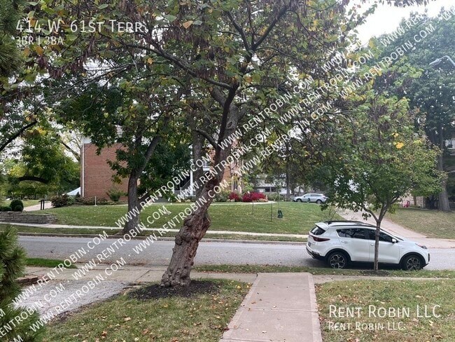Building Photo - 414 W 61st Terrace