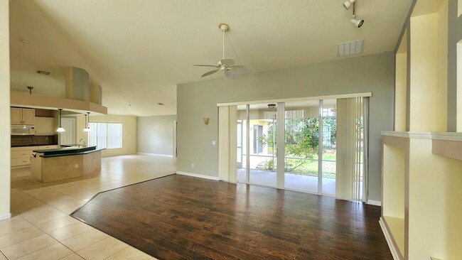 Foto del edificio - 1710 SW Congo St
