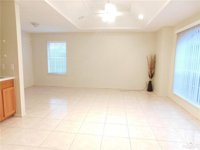 Foto del edificio - 2316 E 20th St