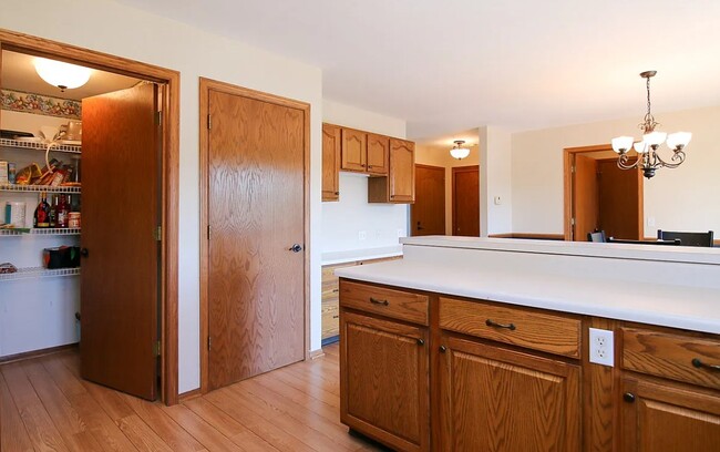 Building Photo - 6301 Hartford Dr