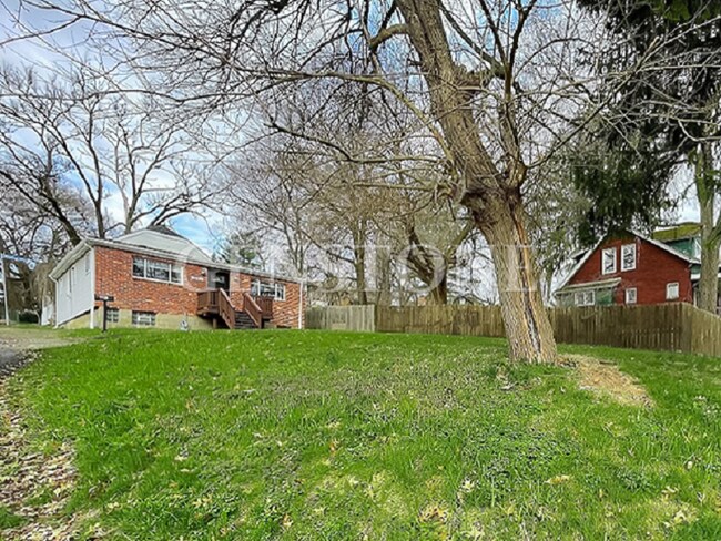 Foto del edificio - 301 Morton St