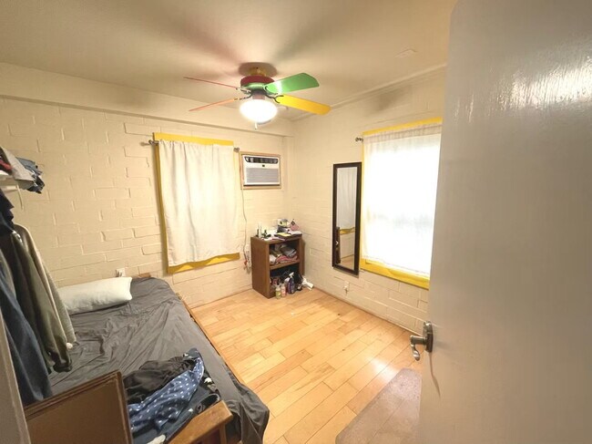 Foto del edificio - 2605 Oaklawn Ave