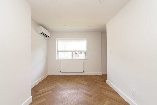 Photo du bâtiment - 1510 Bathurst St