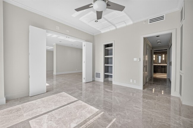 Building Photo - 5110 San Felipe St