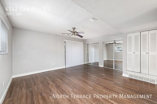 Foto del edificio - Spacious 2 Bedroom with Balcony 1 Block fr...