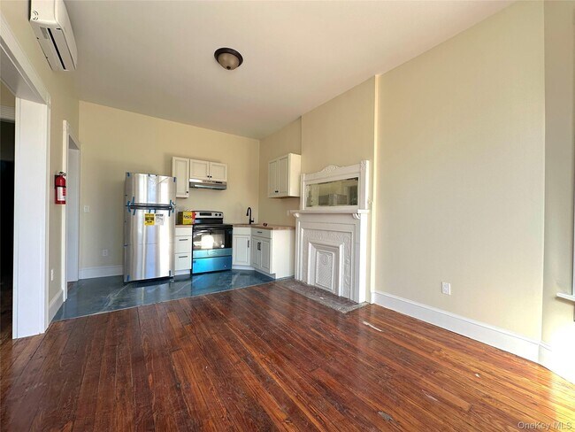 Foto del edificio - 31 Dubois St