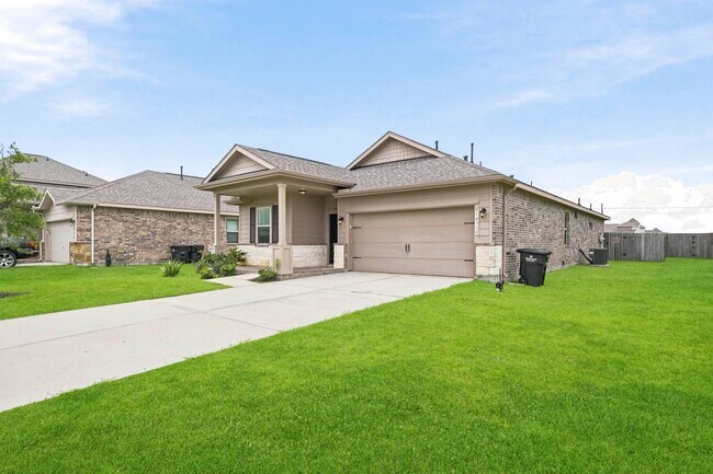 Foto del edificio - 14739 Sweetwater Dr