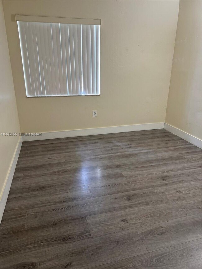 Foto del edificio - 9429 Fontainebleau Blvd