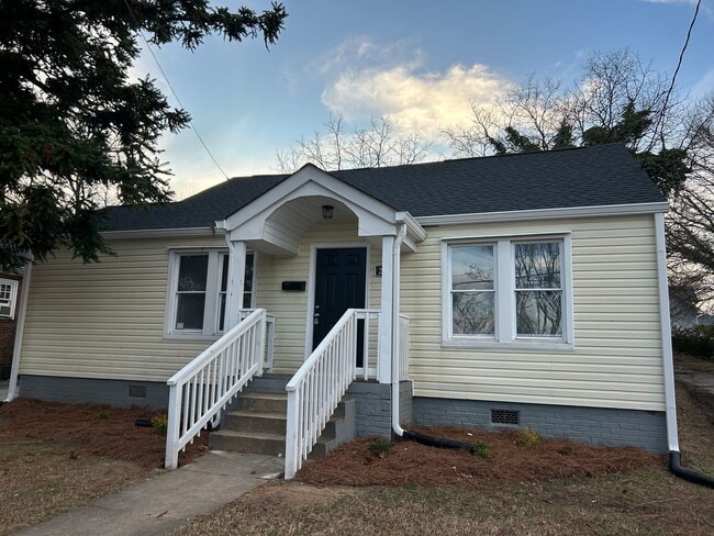 Building Photo - 2848 N Glenn Ave