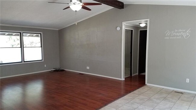 Building Photo - 321 Sheri Ln