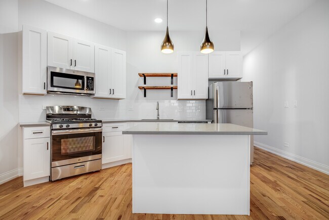 Foto del edificio - 5407 S Harper Ave