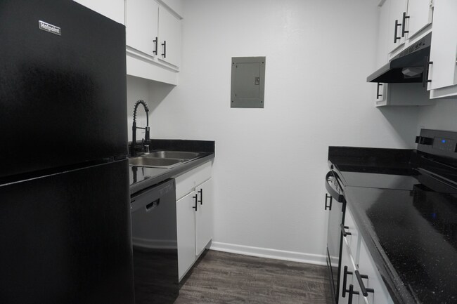 Foto del edificio - The Raintree Apartments