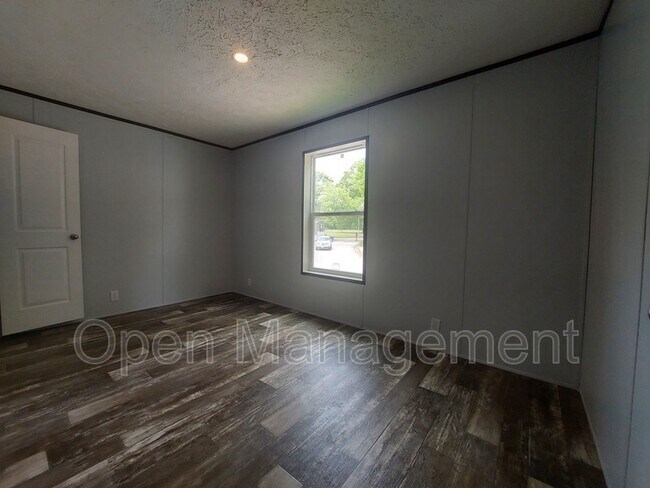 Building Photo - 7534 US-60