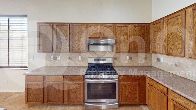 Foto del edificio - 18564 W Sweet Acacia Dr
