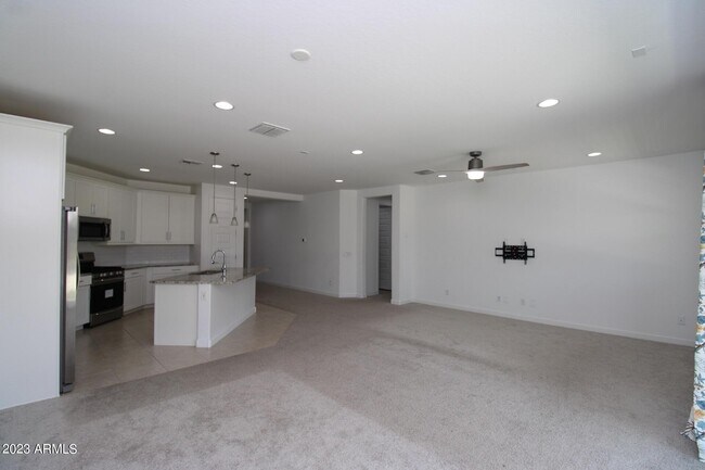 Building Photo - 181 E Virgo Pl