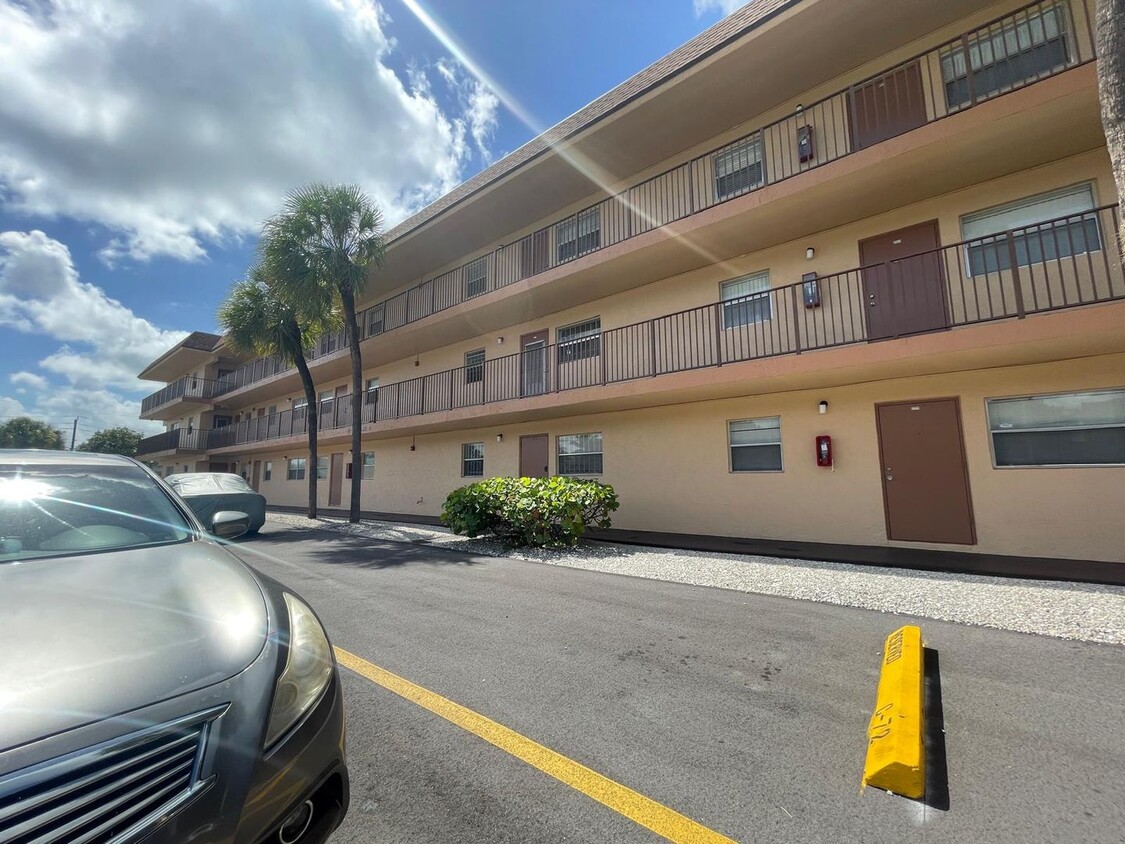 Foto principal - Charming Unit Apartment in Lauderhill