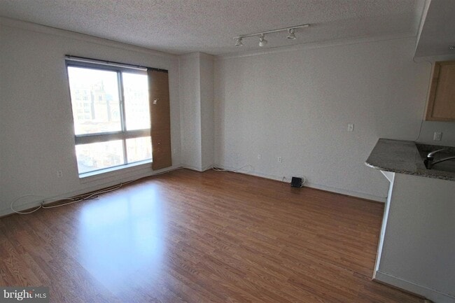Foto del edificio - 777 7th St NW