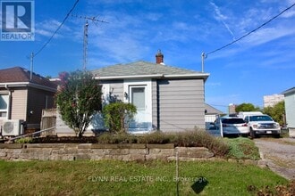 Building Photo - 86 Argyle Crescent