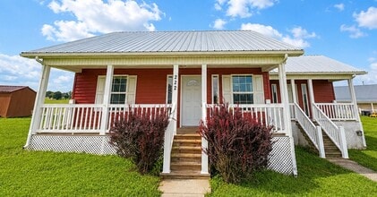 Building Photo - 222 Green Leaf Dr