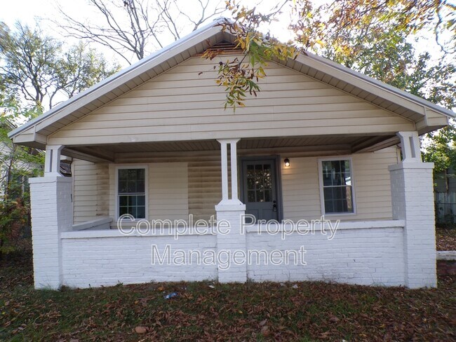 Foto del edificio - 3445 Ellis Ave SW