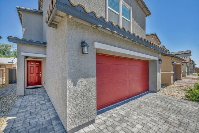 Building Photo - 630 Harmony Rock