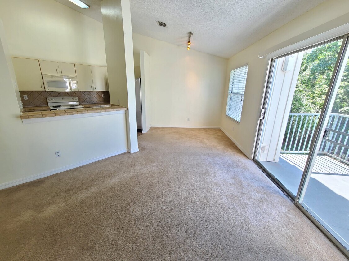 2560 Woodgate Blvd Unit 202, Orlando, FL 32822 Condo for Rent in