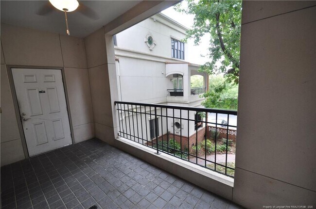 Foto del edificio - 258 E Davie St