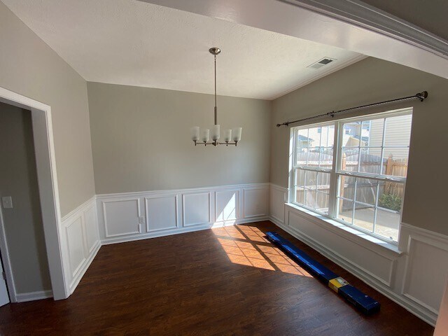 Building Photo - 2324 New Holland Cir