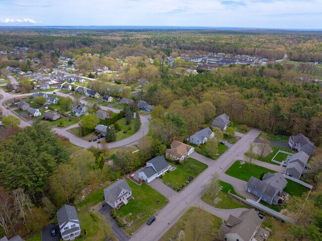 Foto del edificio - 17 Parker Ridge Rd
