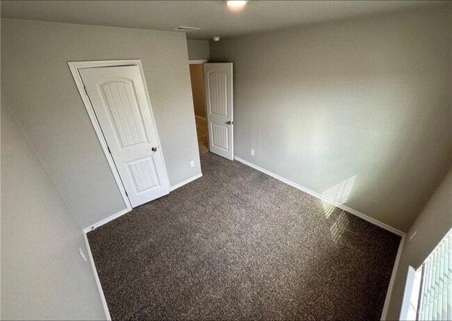 Building Photo - 7742 Lariat Toss Dr