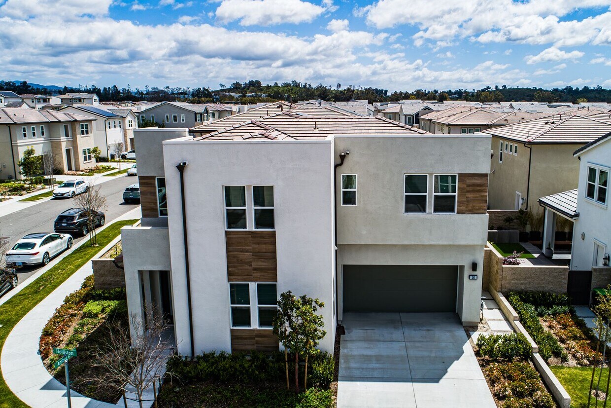 Foto principal - Incredible Fully Furnished New Home In Lak...