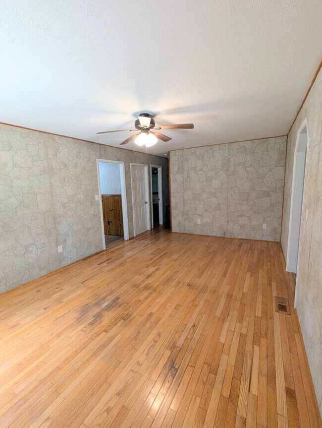 Foto del edificio - 358 Henson Ln