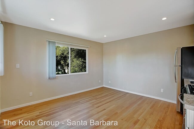 Building Photo - 130 S Soledad St
