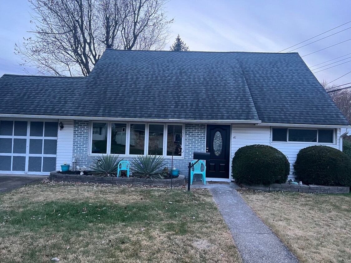 41 Merry Turn Rd, Levittown, PA 19056 House Rental in Levittown, PA