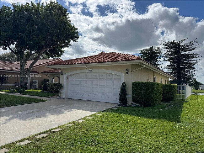 Building Photo - 5226 Brian Blvd