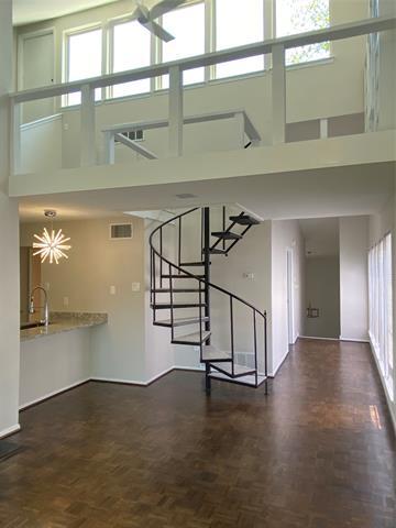 Foto del edificio - 3936 Travis St