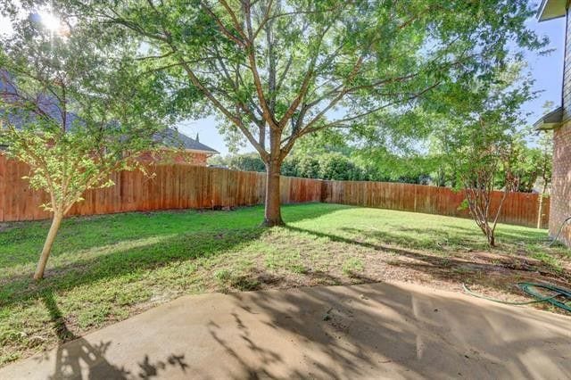 Spacious back yard is fully fenced (photos pending) - 602 Brookhollow Dr